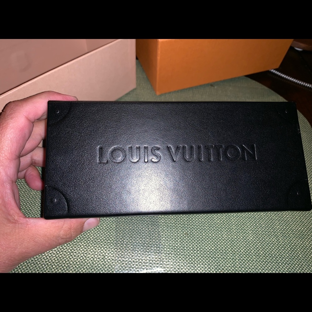New In Box w/Bag - LV Millionaire 1.1 in black - Picture 5 of 5